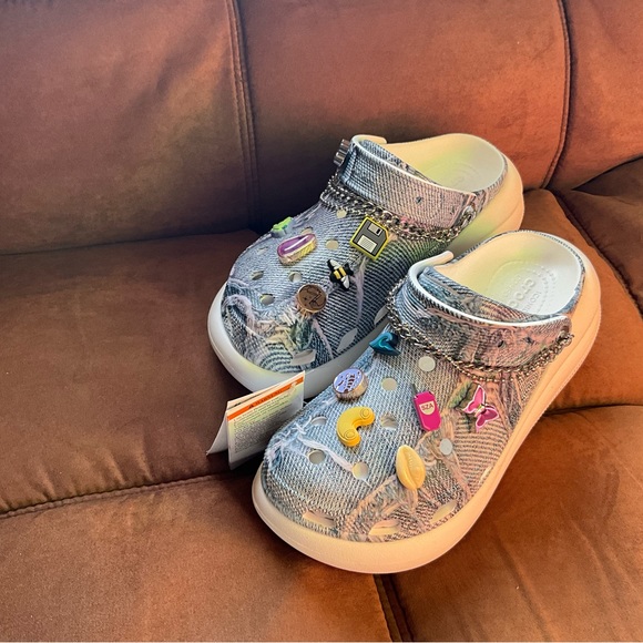 SZA Crocs Classic Crush Clog Limited Edition! - Picture 2 of 9